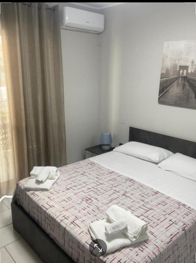 Casa Giuly 181 Bed and Breakfast Napels Buitenkant foto