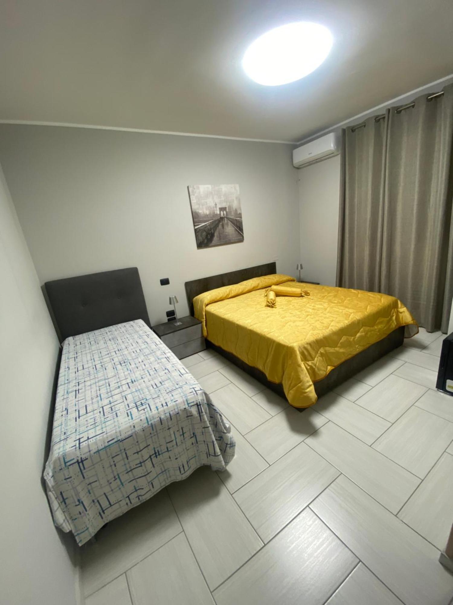 Casa Giuly 181 Bed and Breakfast Napels Buitenkant foto