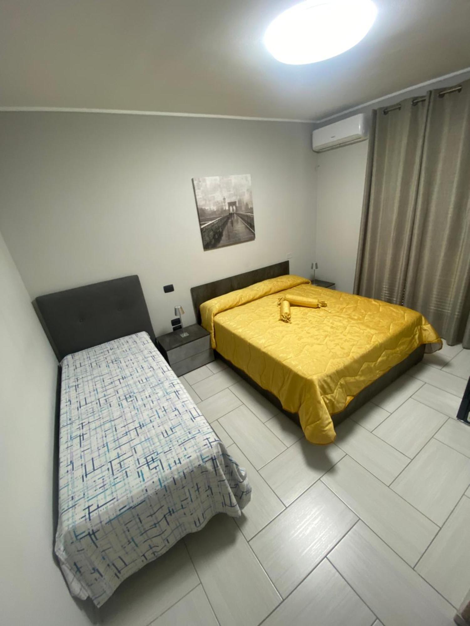 Casa Giuly 181 Bed and Breakfast Napels Buitenkant foto